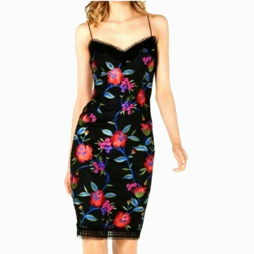 🆕️Aidan Mattox Black Floral Mini Embroidered Sheath Dress Size 6